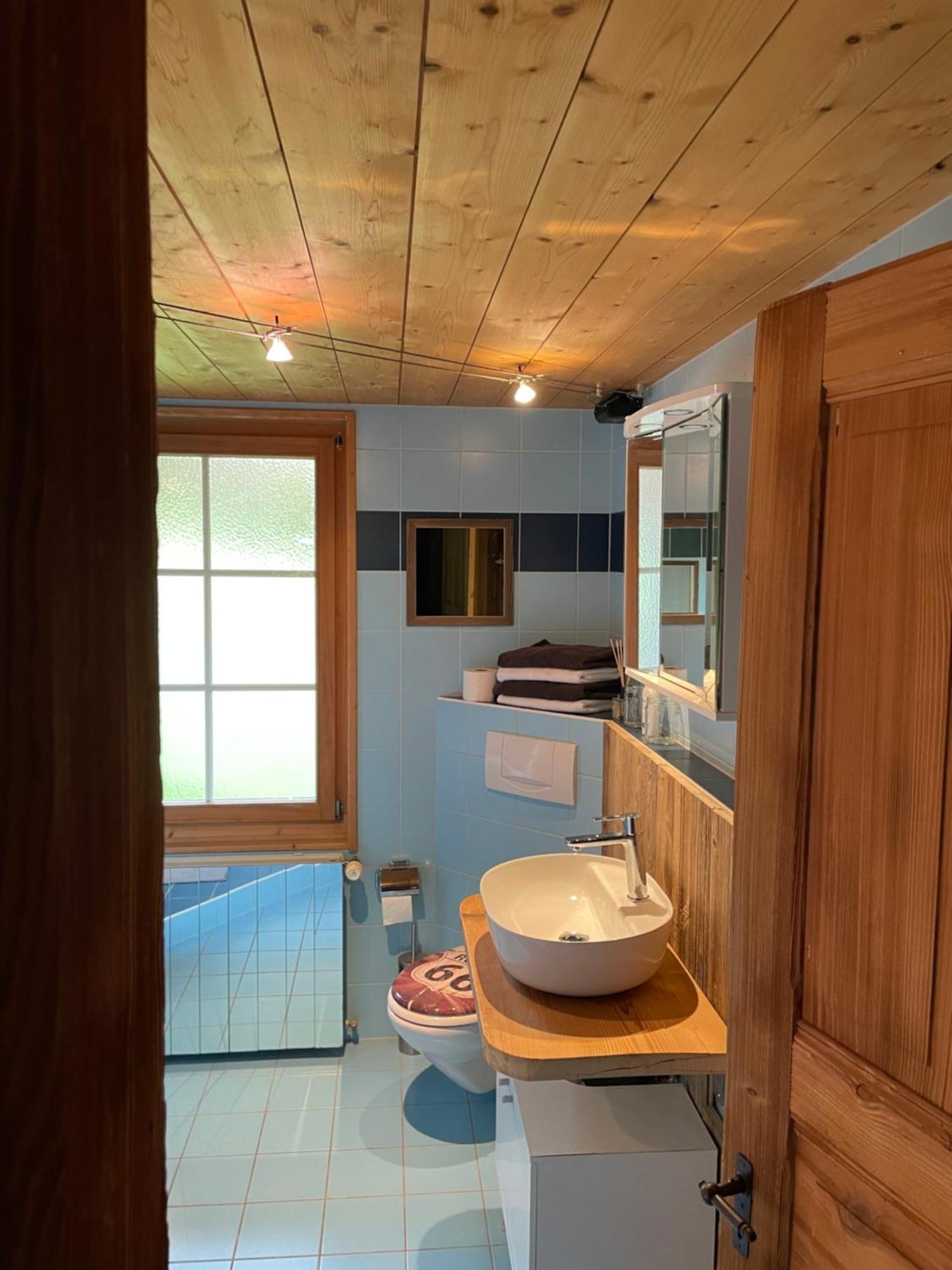 Edelweiss 4 Zi Ferienwohnung In Landhaus Frutigen Ngoại thất bức ảnh